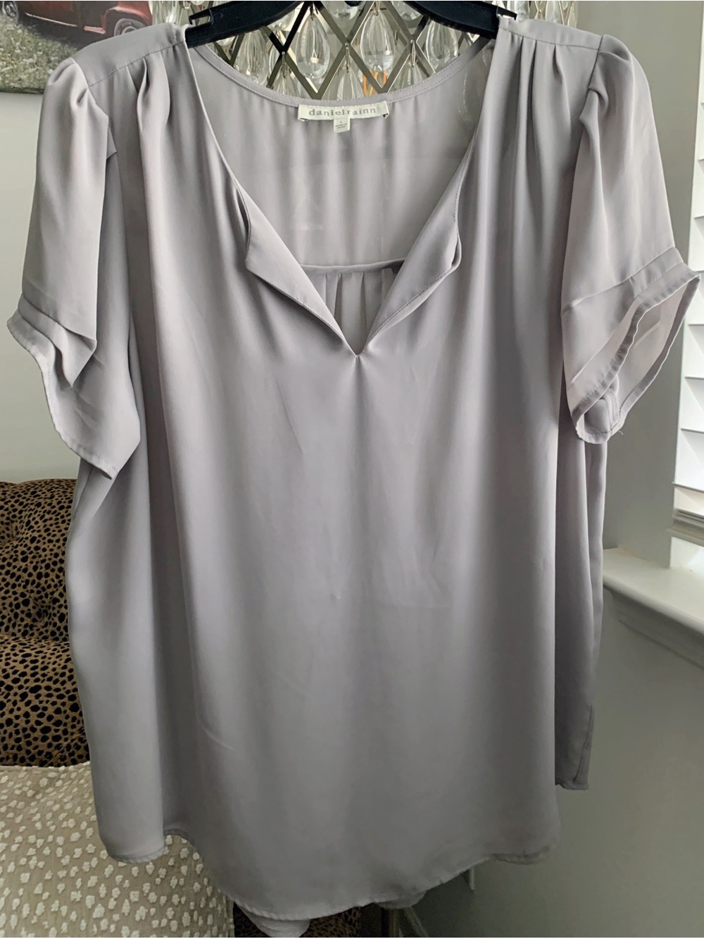 Daniel Rainn Light Gray Short-Sleeve V-Neck Blouse